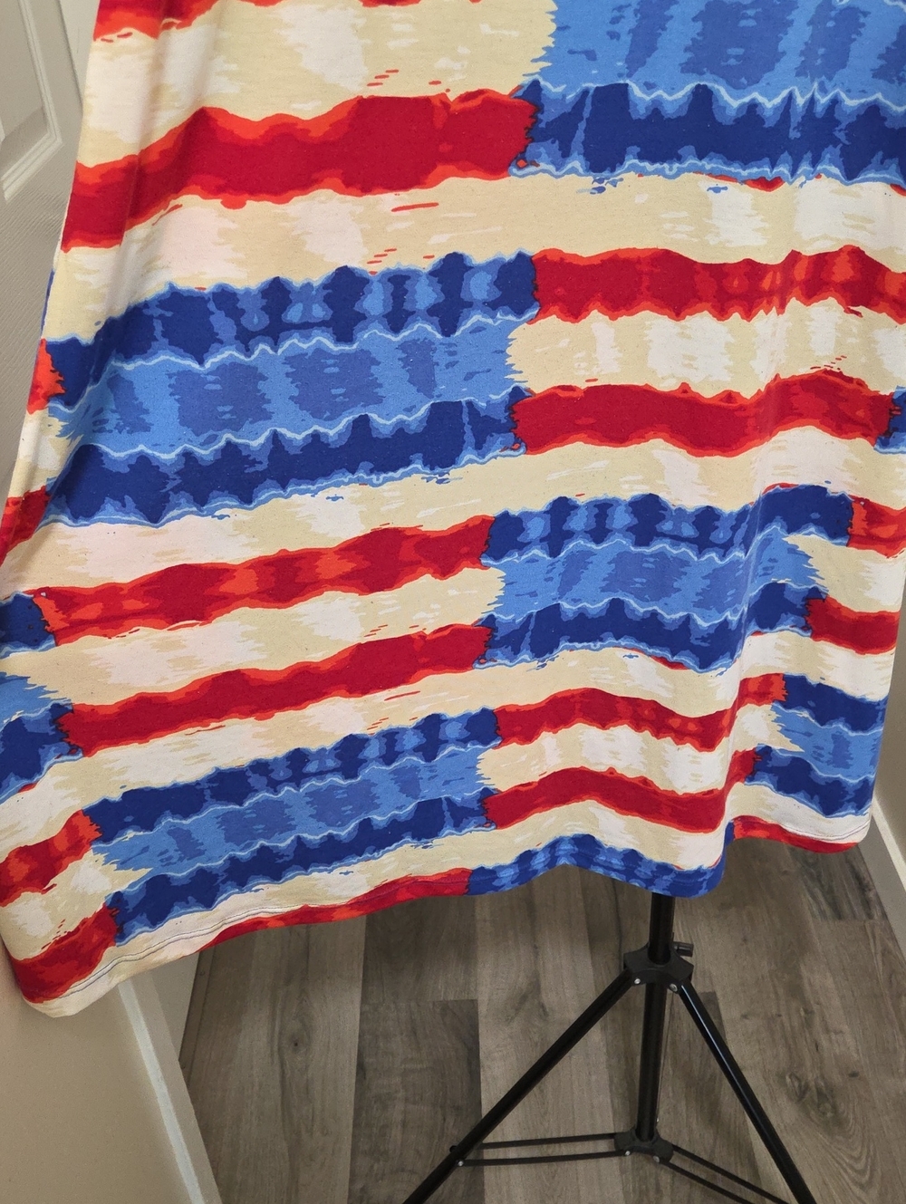 LuLaRoe Red Blue Cream Abstract Stripe Crewneck Midi Dress Casual Swing Soft - Picture 7 of 8